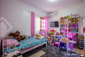 Image 15 - 233993
