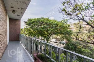 Image 69 - 233995