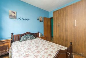 Image 32 - 233995