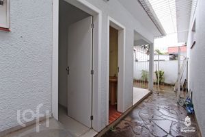 Image 26 - 234009