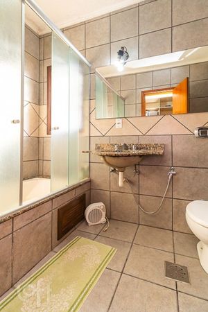 Image 17 - 234656