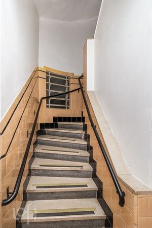 Image 20 - 235113