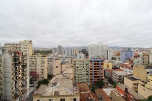 Image 30 - 235177