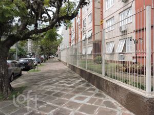 Image 33 - 235201