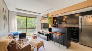 Image 31 - 235318