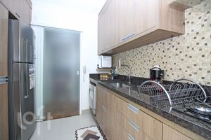 Image 3 - 235399