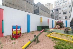 Image 19 - 235404