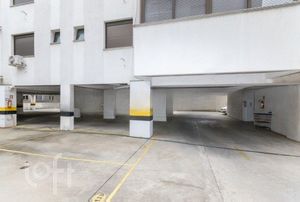 Image 16 - 235404