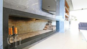 Image 21 - 235410