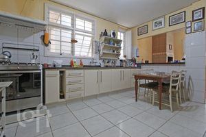 Image 7 - 235576