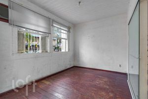 Image 4 - 235658