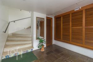 Image 14 - 235888