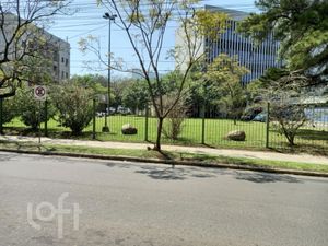 Image 38 - 235948