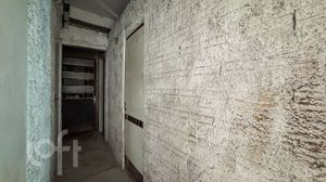 Image 32 - 236105