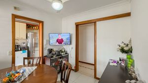 Image 14 - 236105