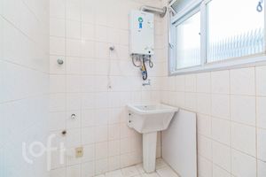 Image 17 - 236239