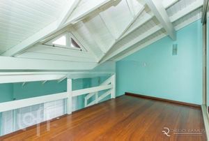 Image 19 - 236391