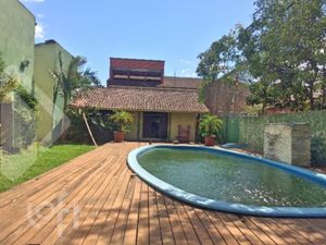 Image 25 - 236615