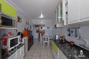 Image 5 - 236618