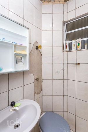 Image 8 - 236665