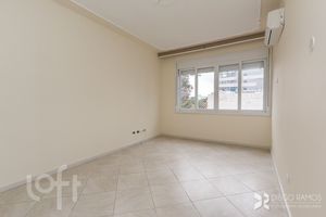Image 16 - 236685