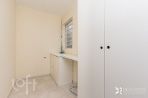 Image 25 - 236685