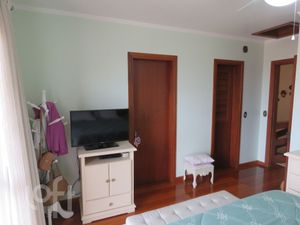 Image 28 - 236842