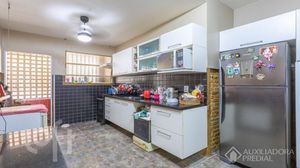 Image 18 - 237312