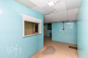 Image 43 - 237750