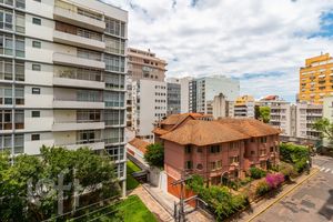Image 36 - 237750
