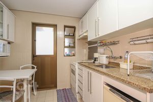 Image 6 - 237777