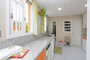 Image 21 - 237779