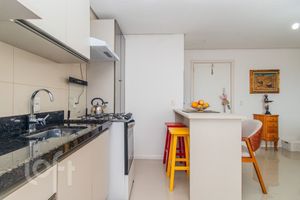 Image 13 - 237906