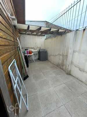 Image 8 - 237944