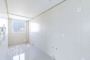 Image 7 - 237970