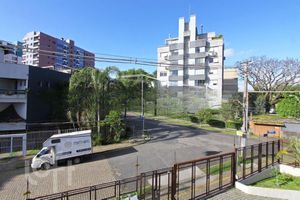 Image 17 - 238162