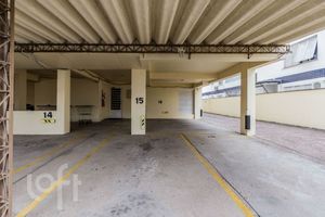 Image 30 - 238205