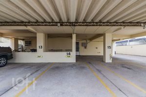 Image 29 - 238205