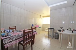 Image 4 - 238352