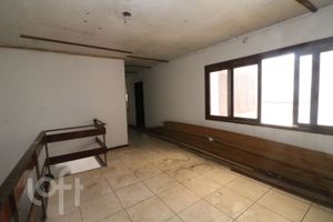 Image 21 - 238557