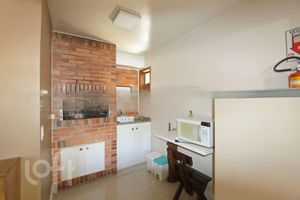 Image 19 - 238884
