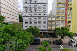 Image 29 - 238990
