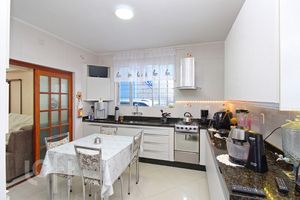 Image 29 - 239181