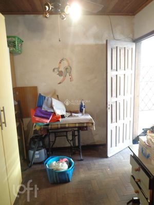 Image 18 - 239326