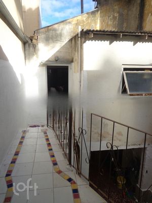 Image 19 - 239326