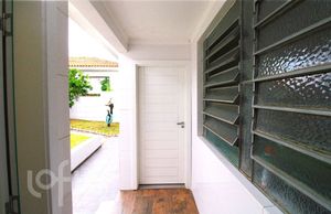 Image 19 - 239444