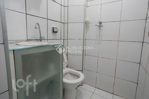 Image 9 - 239531