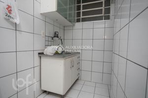 Image 3 - 239531