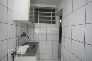 Image 4 - 239531