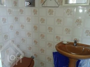 Image 32 - 239600